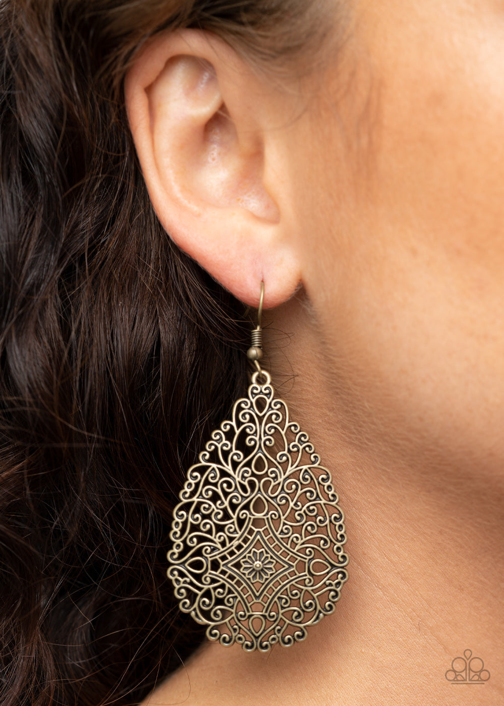PAPARAZZI "NAPA VALLEY VINTAGE" BRASS EARRINGS