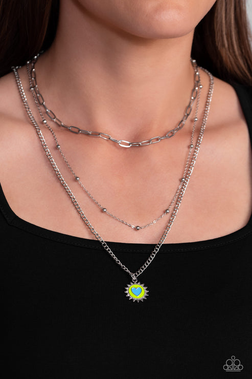 Paparazzi Burning Love - Green Necklace