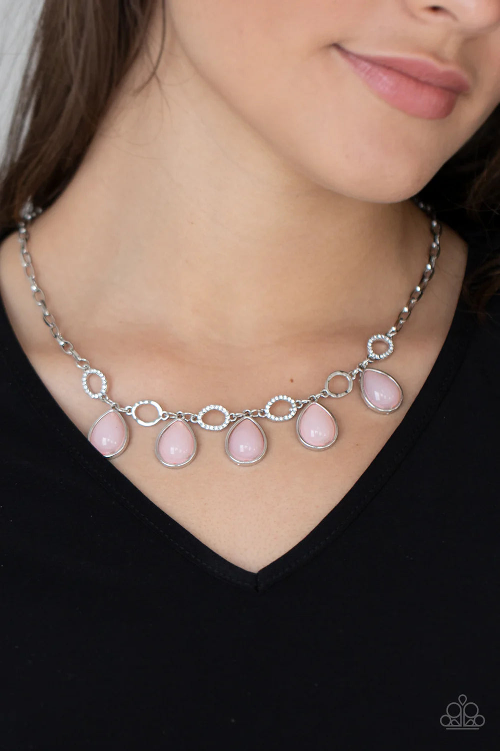 Paparazzi Majestically Mystic - Pink Necklace