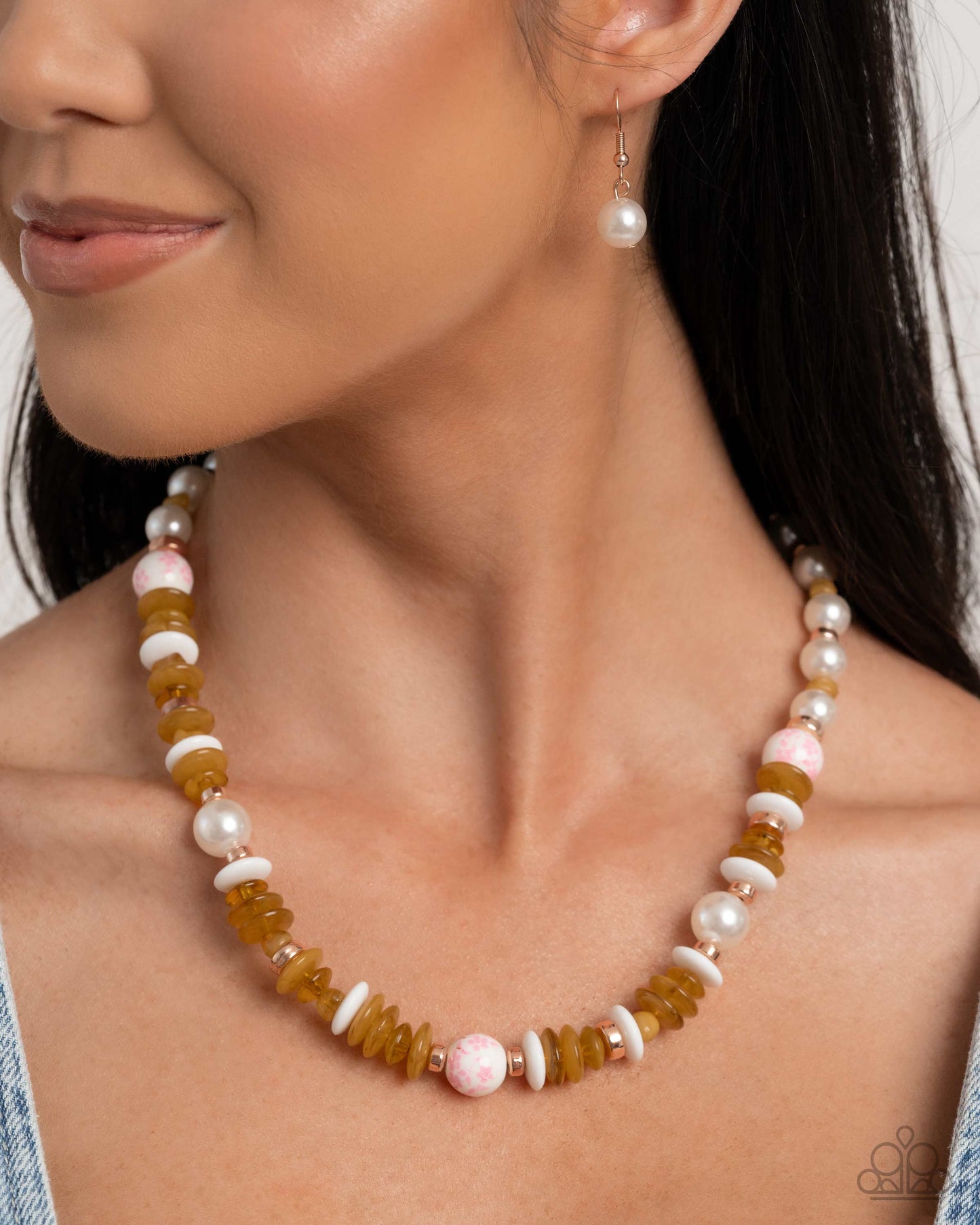 Necklace: "Porcelain Pizzazz - Pink"
Bracelet: "Porcelain Pattern - Pink”