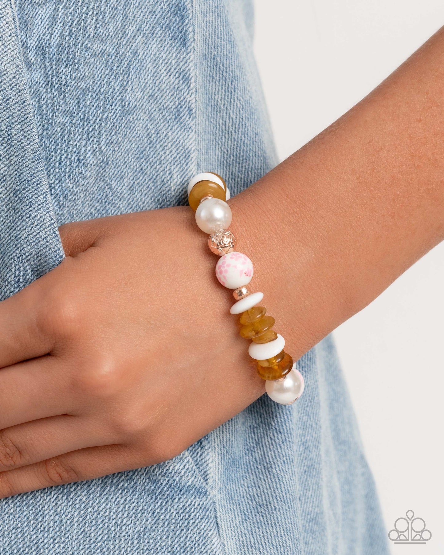 Necklace: "Porcelain Pizzazz - Pink"
Bracelet: "Porcelain Pattern - Pink”