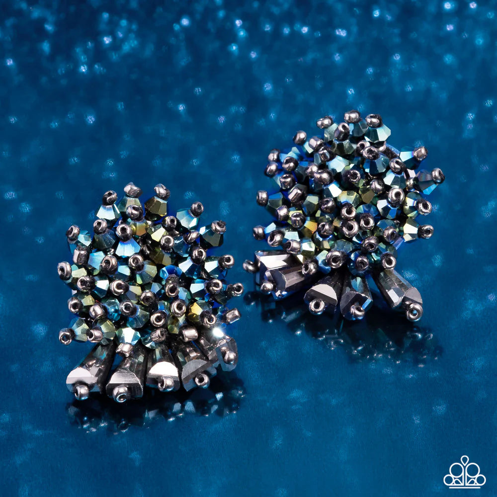 Paparazzi ♥ Streamlined Sass - Silver ♥ Post Earrings