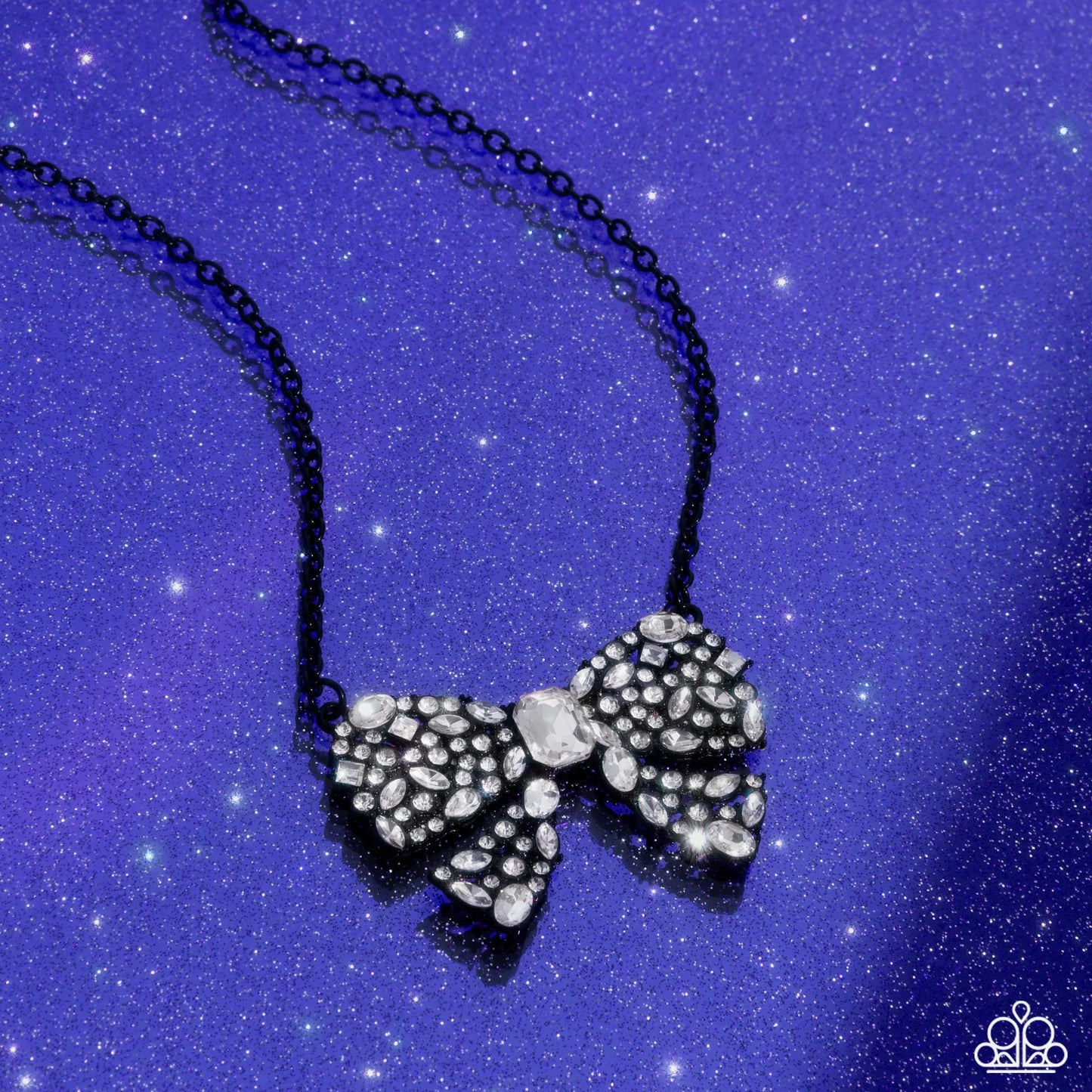 Paparazzi ♥ Bewitching Bow - Black ♥ Necklace