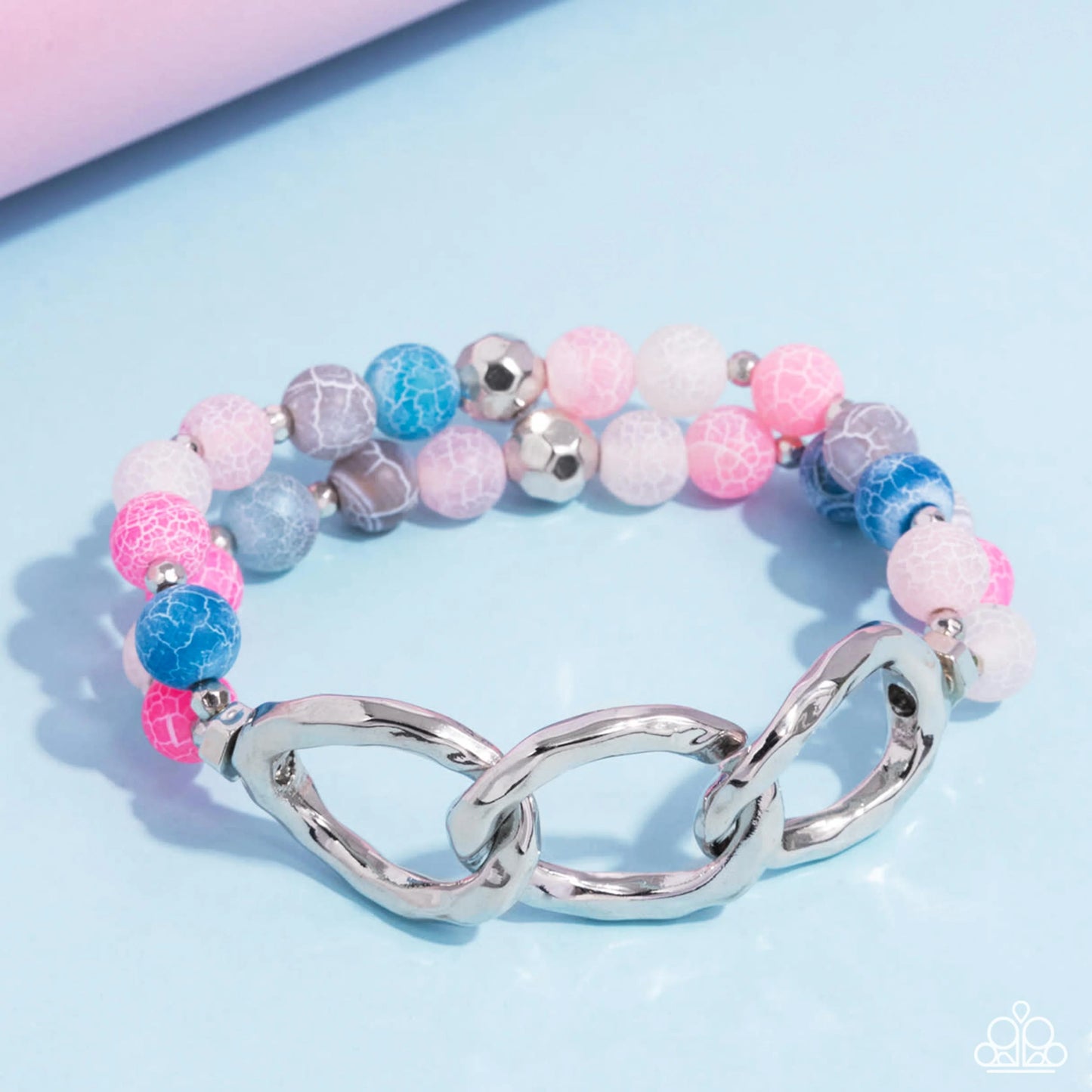Paparazzi Hammered Haven - Pink Bracelet