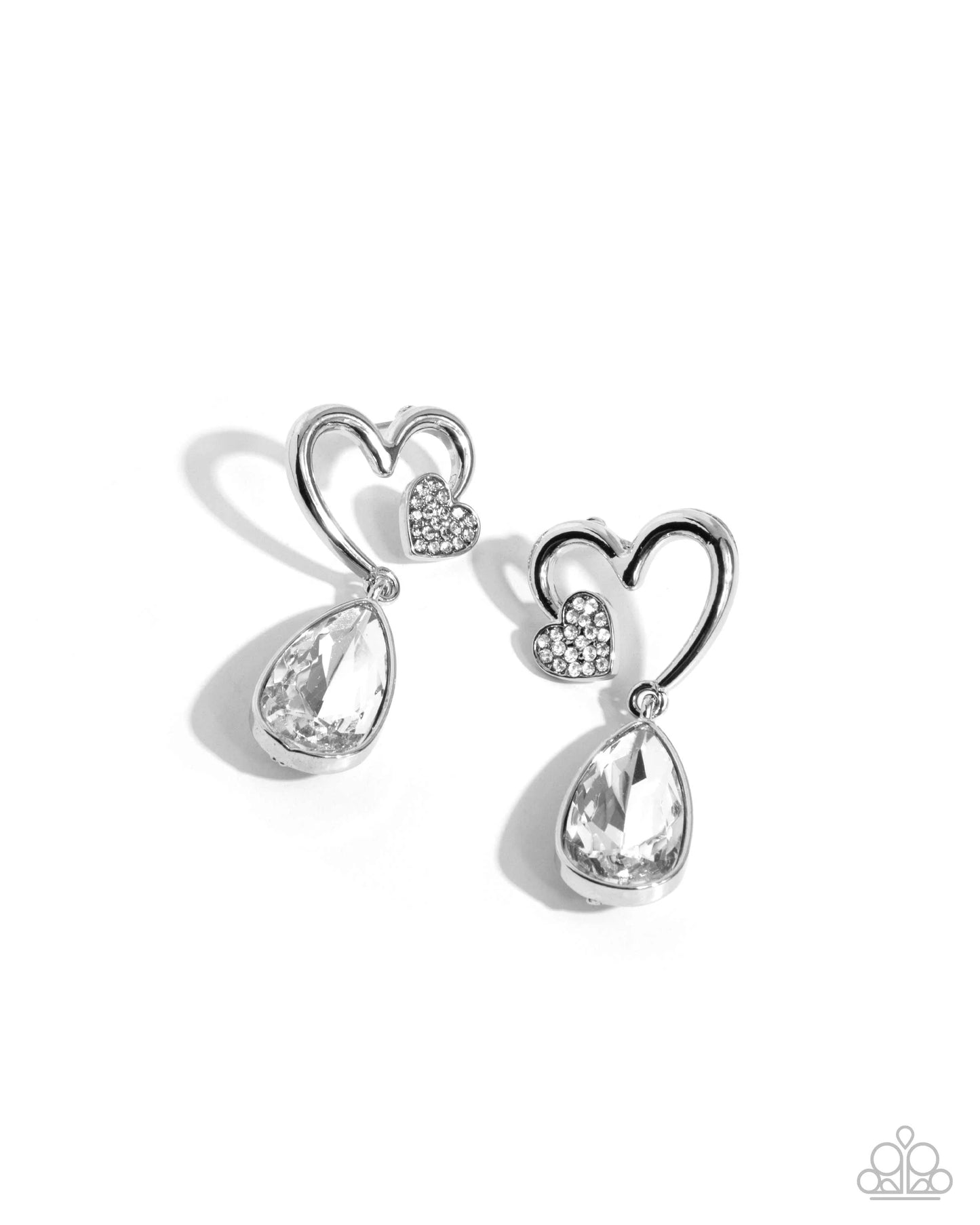 Paparazzi ♥ Coupling Up - White ♥ Post Earrings