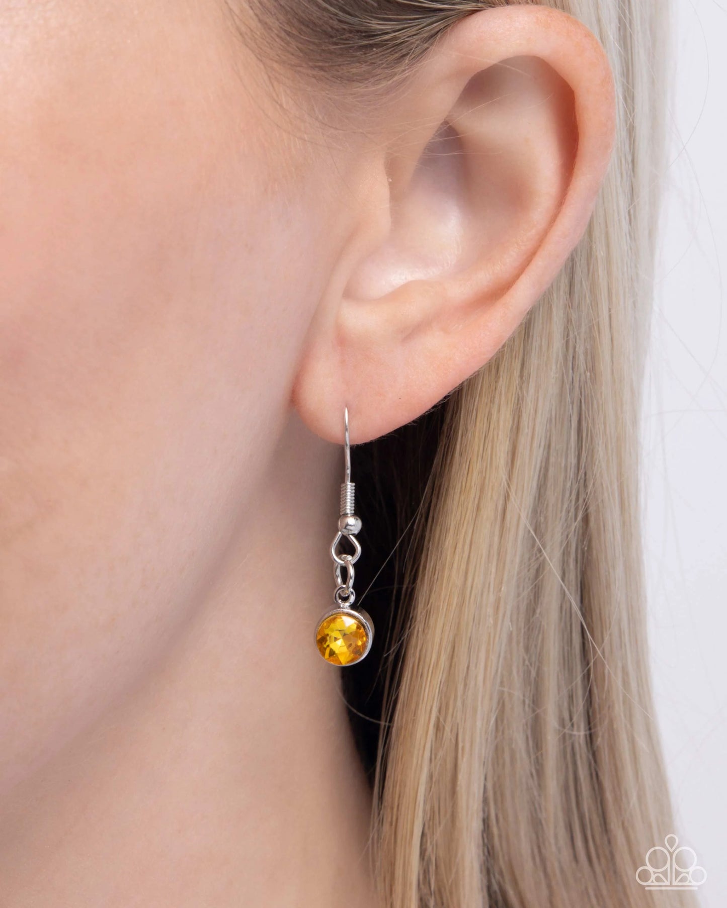 Paparazzi ♥ SPADES of Shimmer - Yellow ♥ Necklace