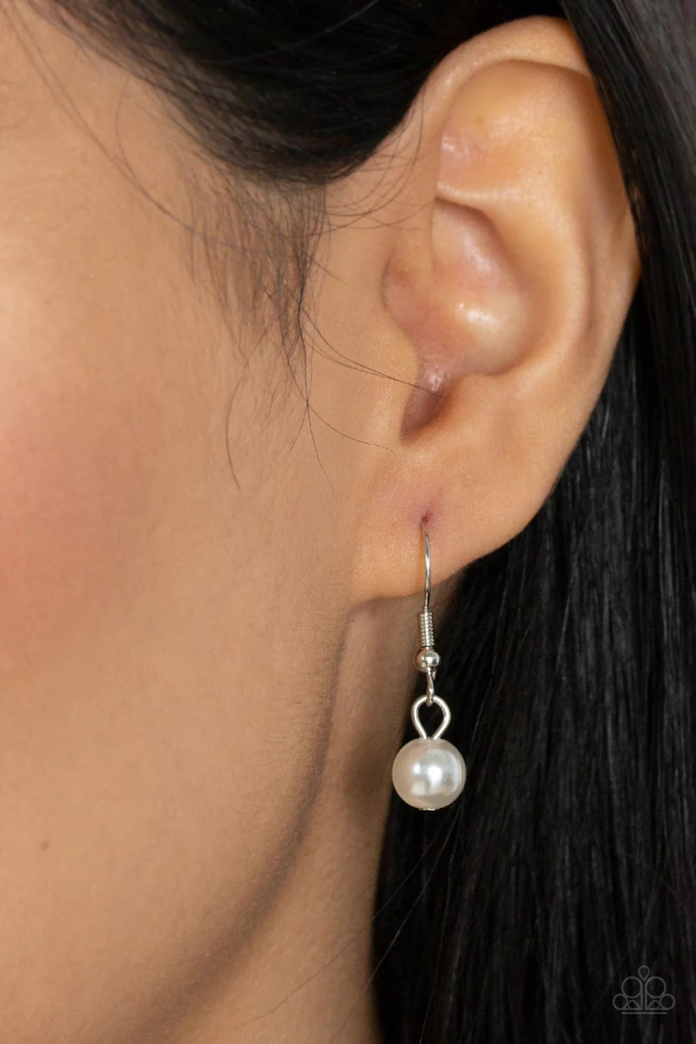 Paparazzi Drip Drop Dazzle - White Necklace