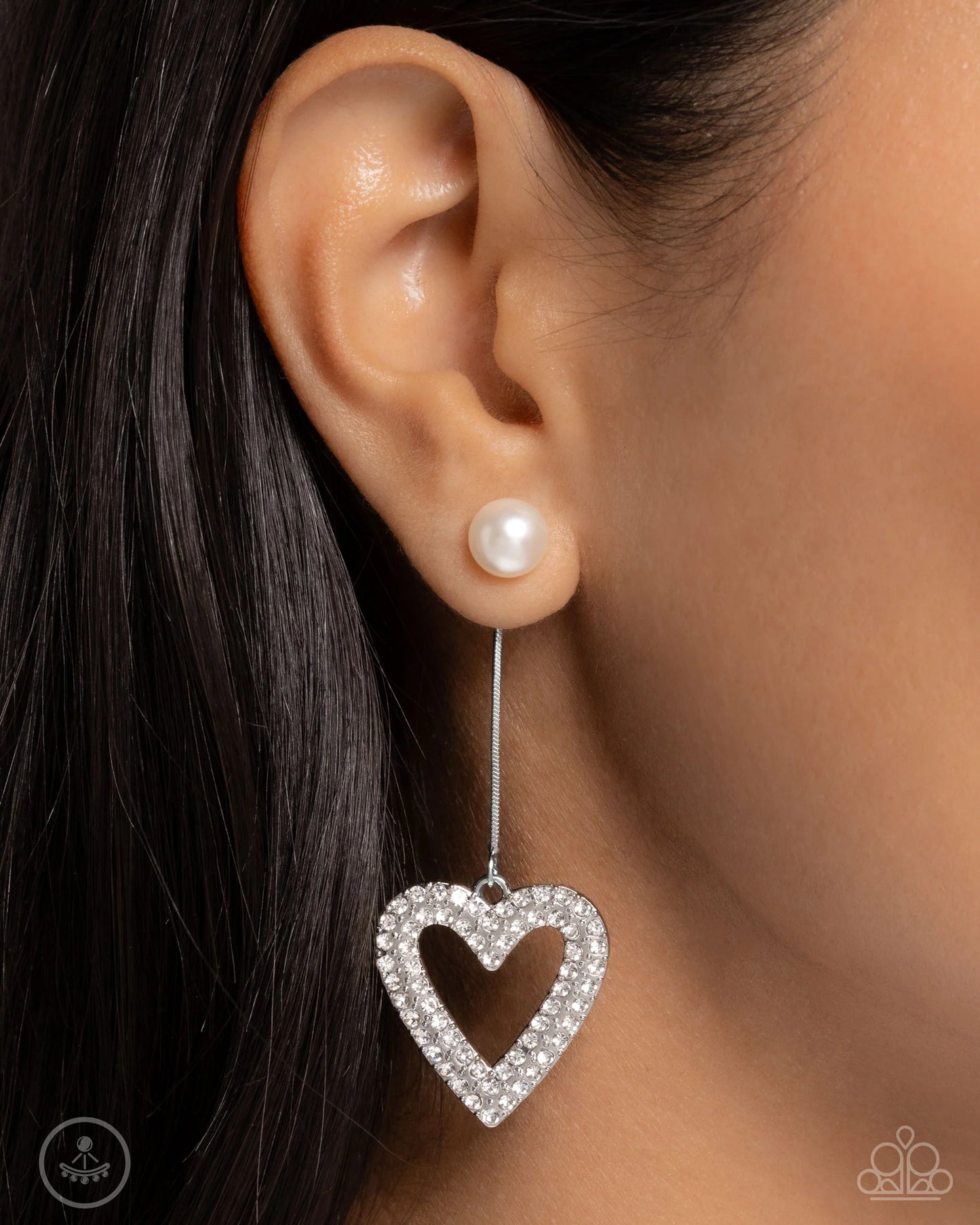 Paparazzi Valentines Vision Post Earrings