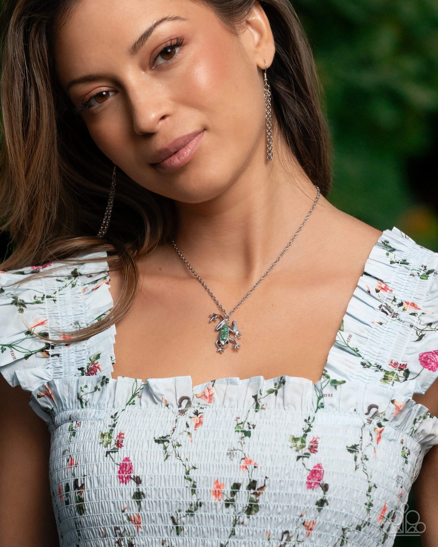 Paparazzi Flashy Tree Frog - Green Necklace