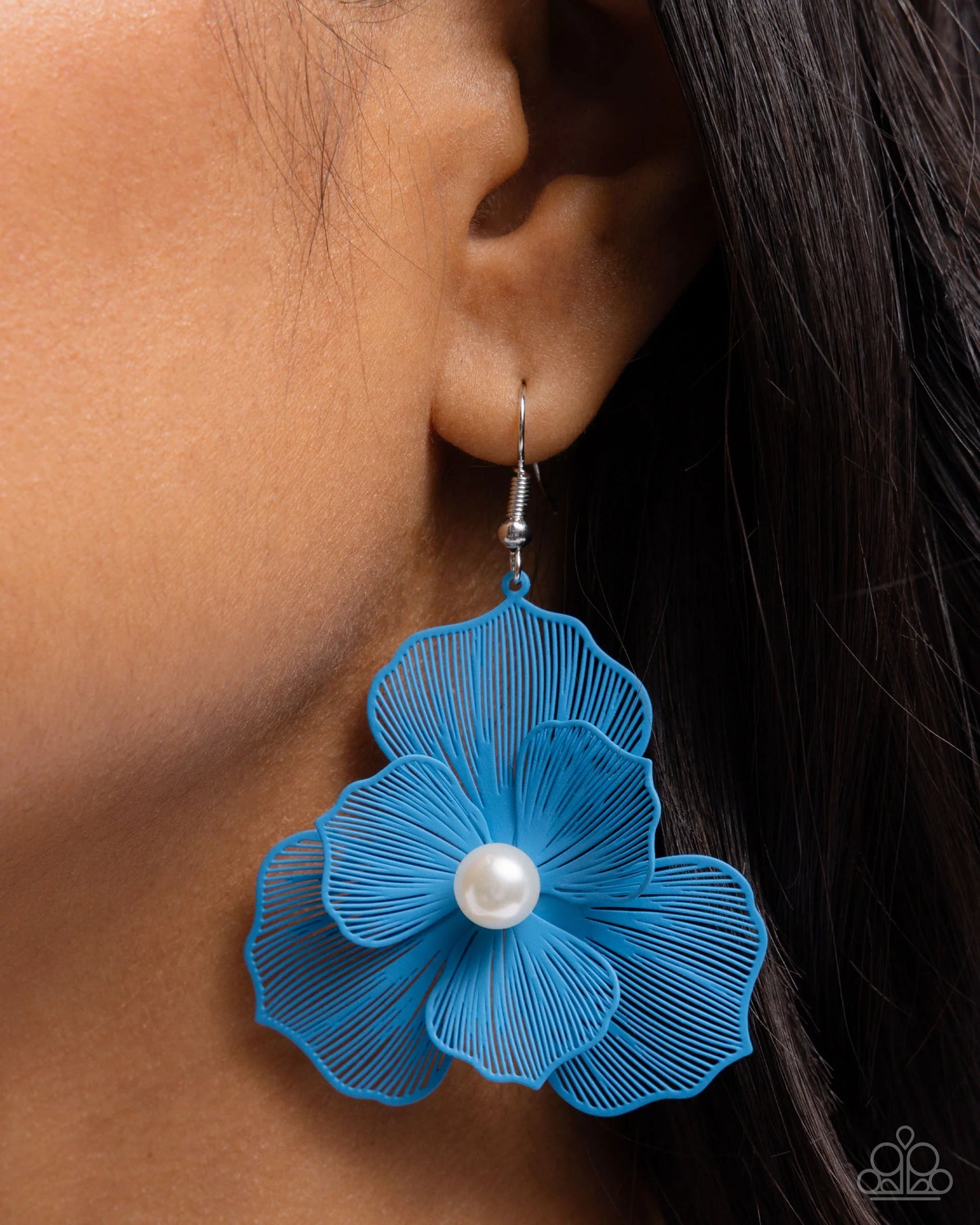 Paparazzi PETAL the Score Blue Earrings