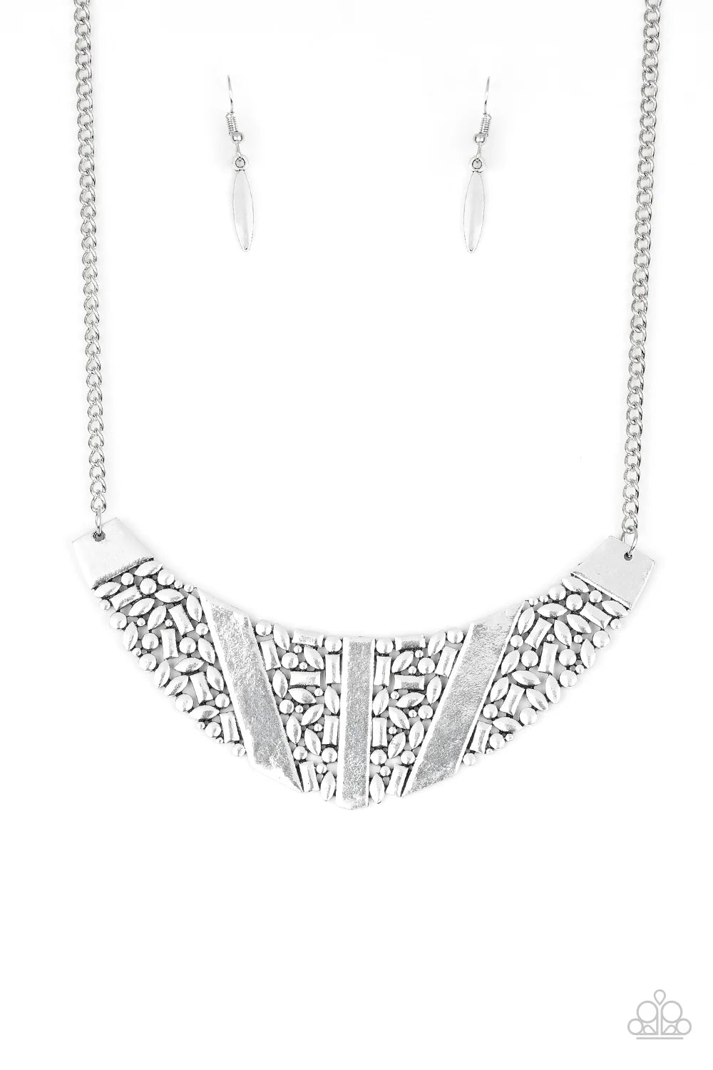 Paparazzi Terra Trailbreaker - Silver Necklace