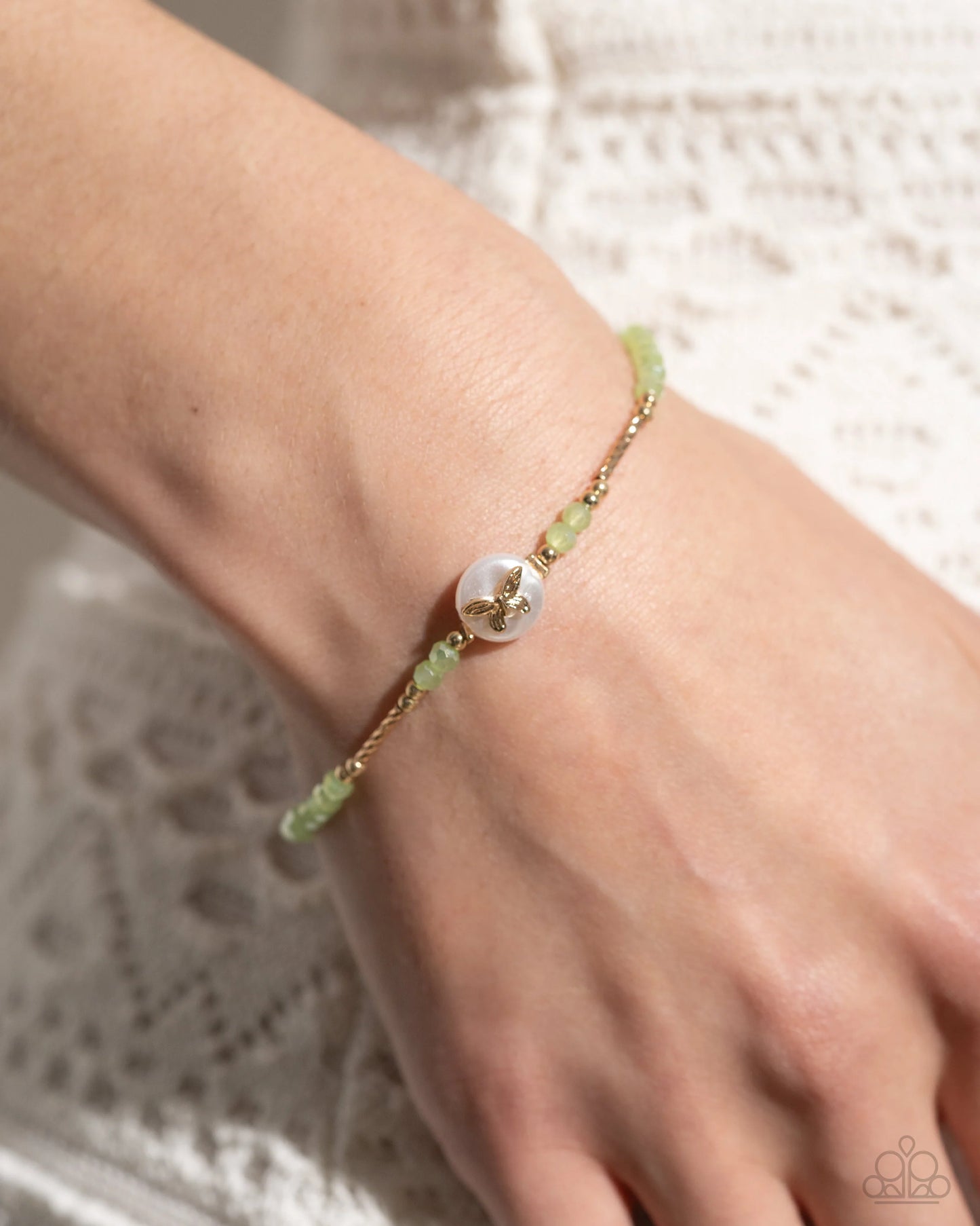 Paparazzi Aerial Action - Green Necklace/Paparazzi Aerial Actress - Green Bracelet