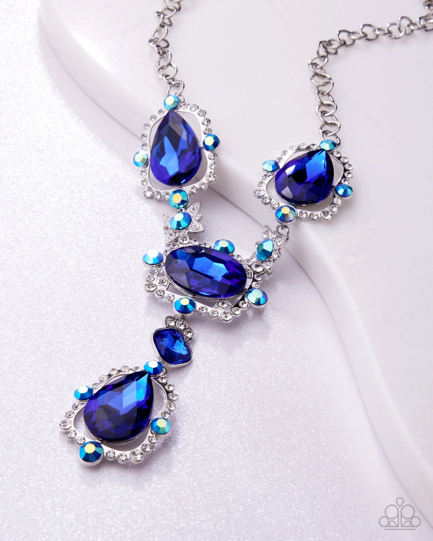 Fancy Formula - blue - Paparazzi necklace
