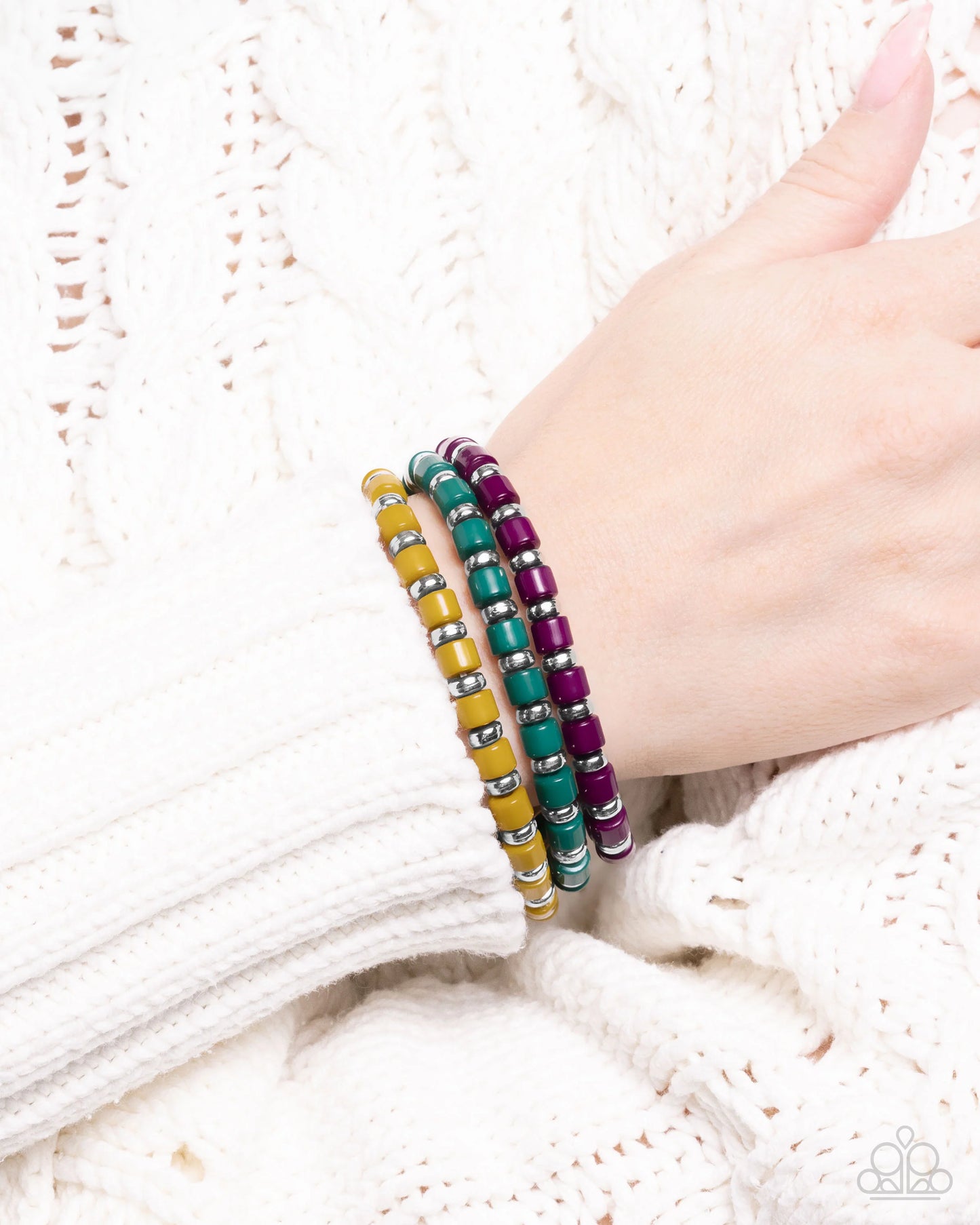 Necklace: "Trendy Trio - Green"
Bracelet: "Trendy Trifecta - Green