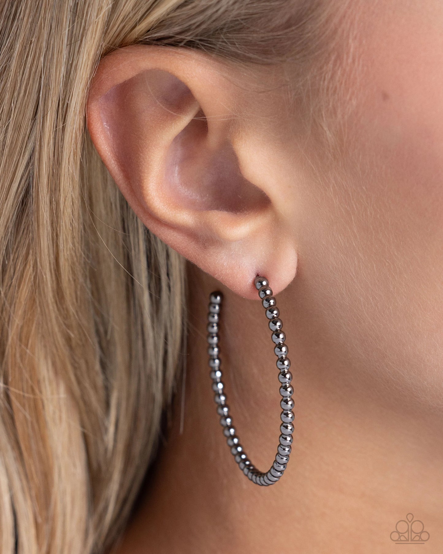 Paparazzi Manufactured Monochromatic - Black Earrings