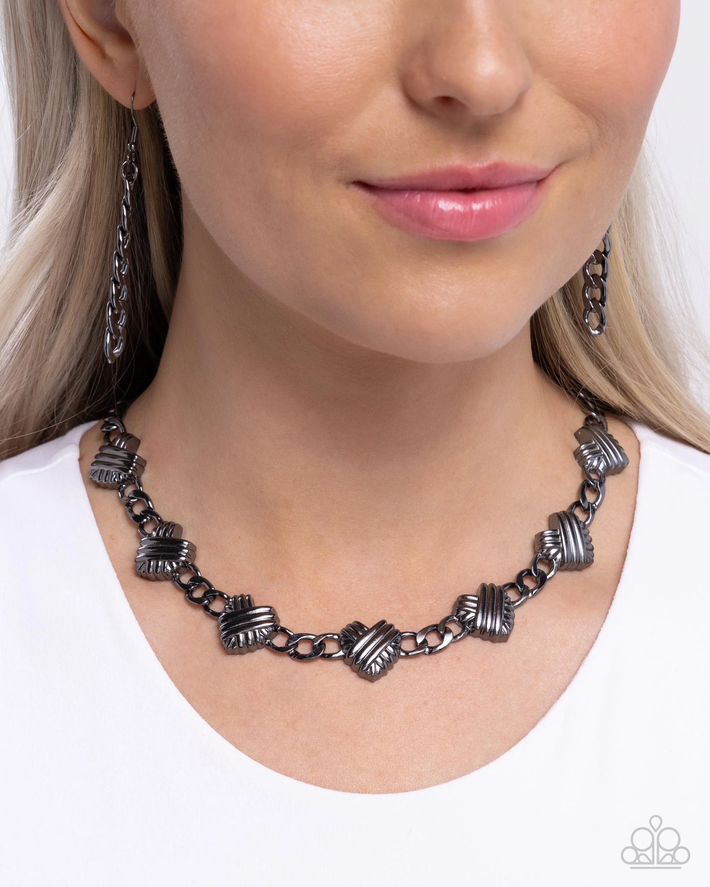 Paparazzi Mingling Medley Black Necklace