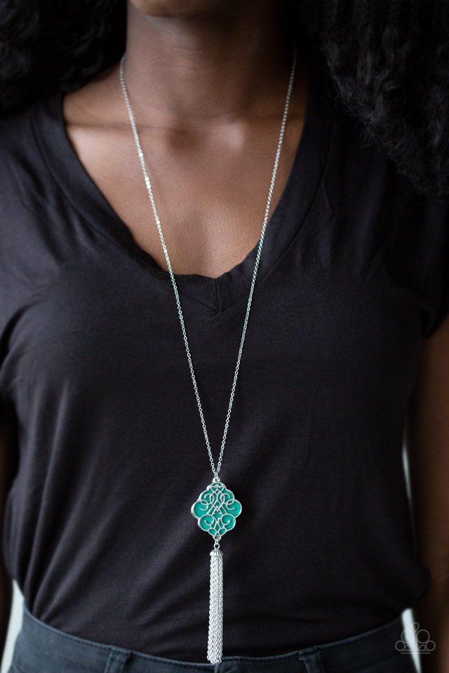 Paparazzi Malibu Mandala - Green Necklace