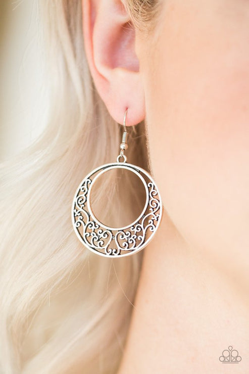 Paparazzi  Newport Nautical - Silver  Earrings