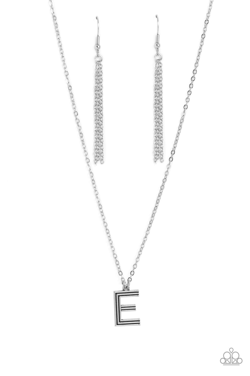 PAPARAZZI "LEAVE YOUR INITIALS" SILVER E NECKLACE