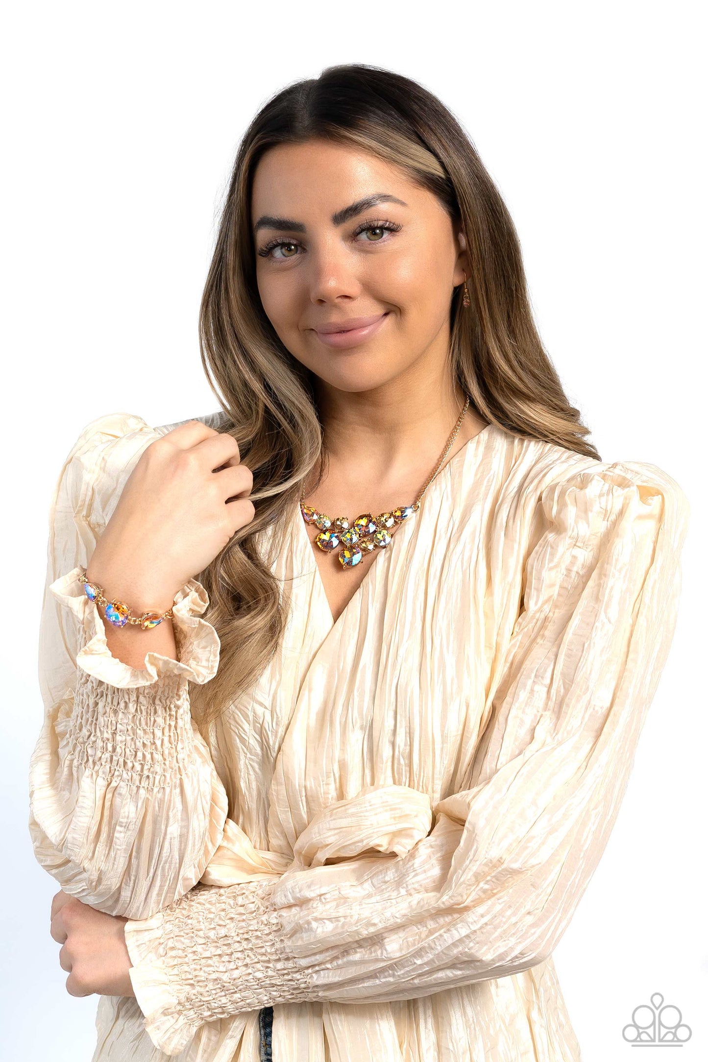 Paparazzi Round Royalty - Gold Necklace/Paparazzi Twinkling Trio - Gold Bracelet
