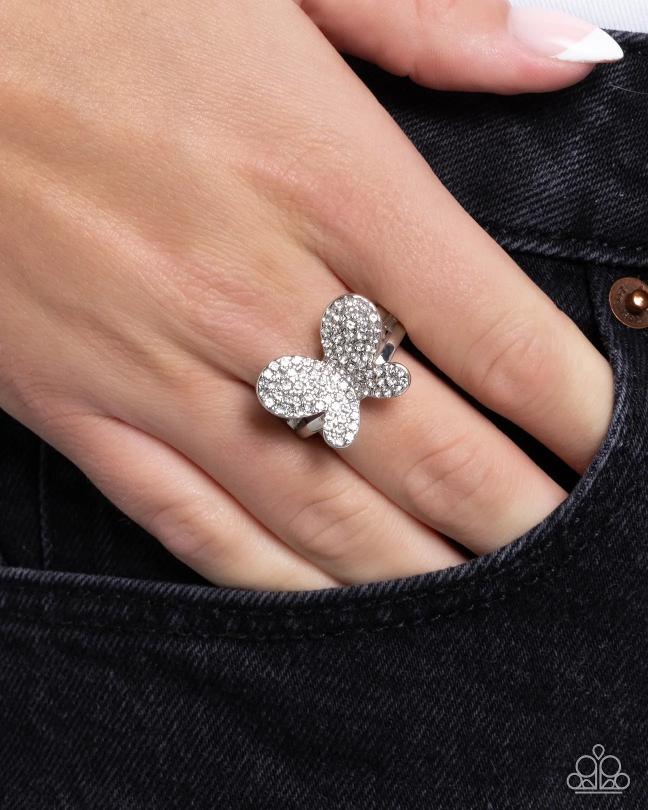 PAPARAZZI "AERIAL ANTHEM" WHITE RING