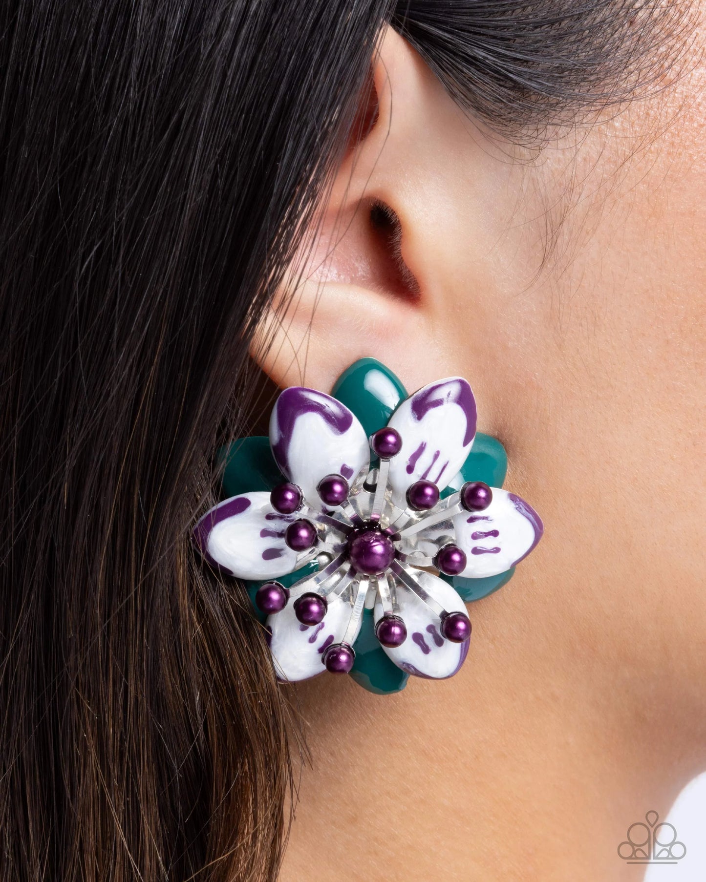 Paparazzi ♥ Dimensional Dowry - Earrings ♥ Post Earrings