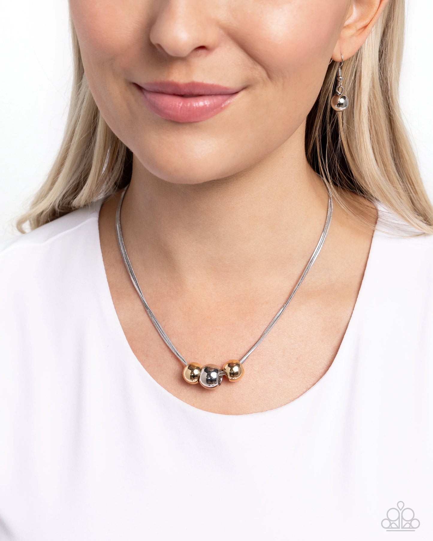 Paparazzi ♥ Beaming Beads - Silver ♥ Necklace