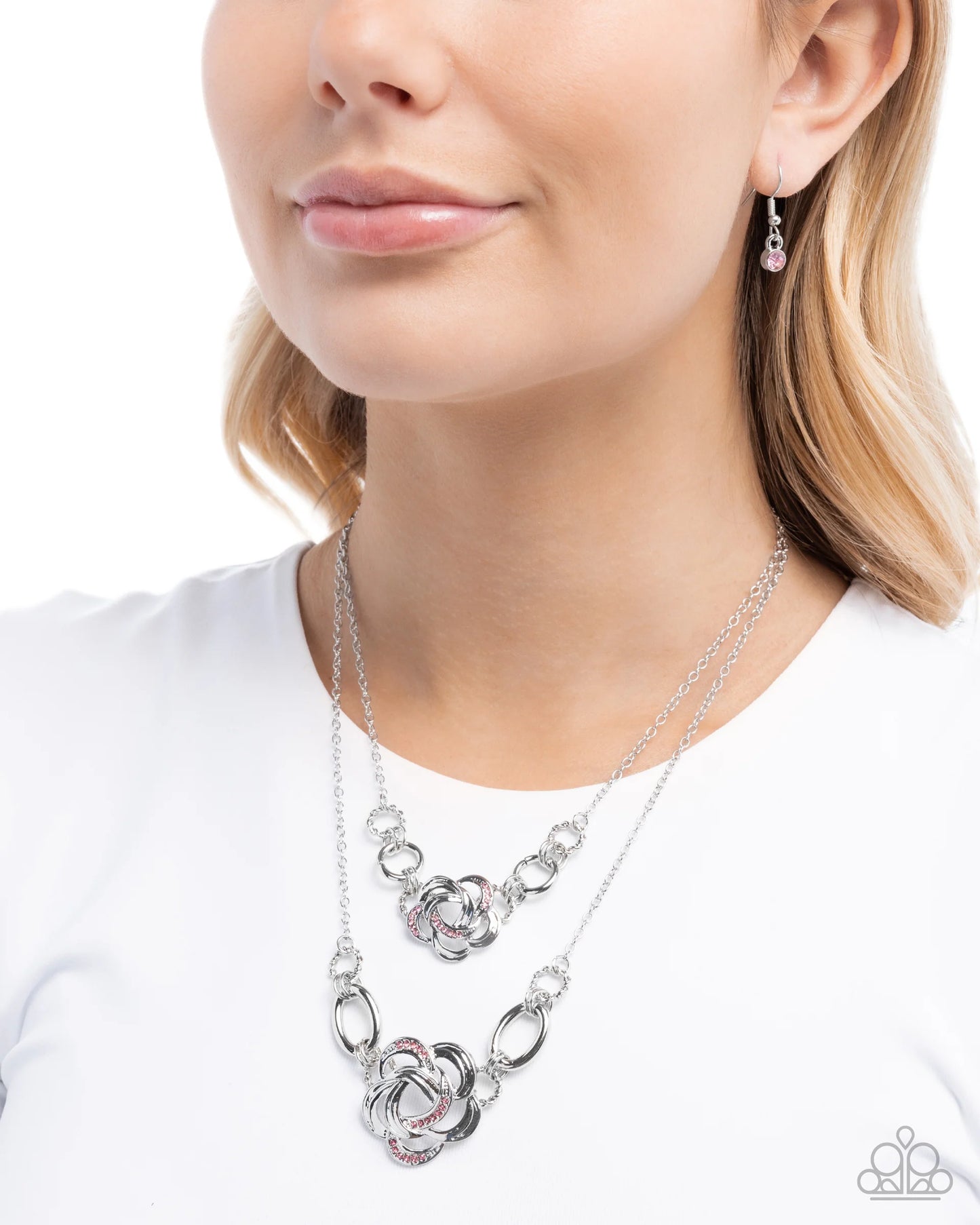 Paparazzi Remarkable Rose - Pink Necklace