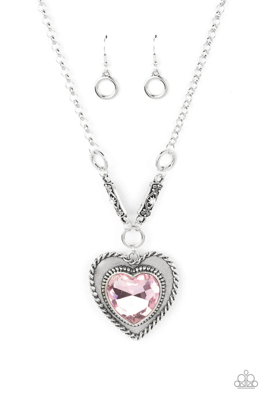 Paparazzi ♥ Heart Full of Fabulous - Pink ♥ Necklace
