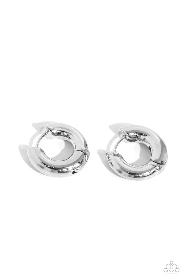 Paparazzi Earring ~ Textured Theme - Silver