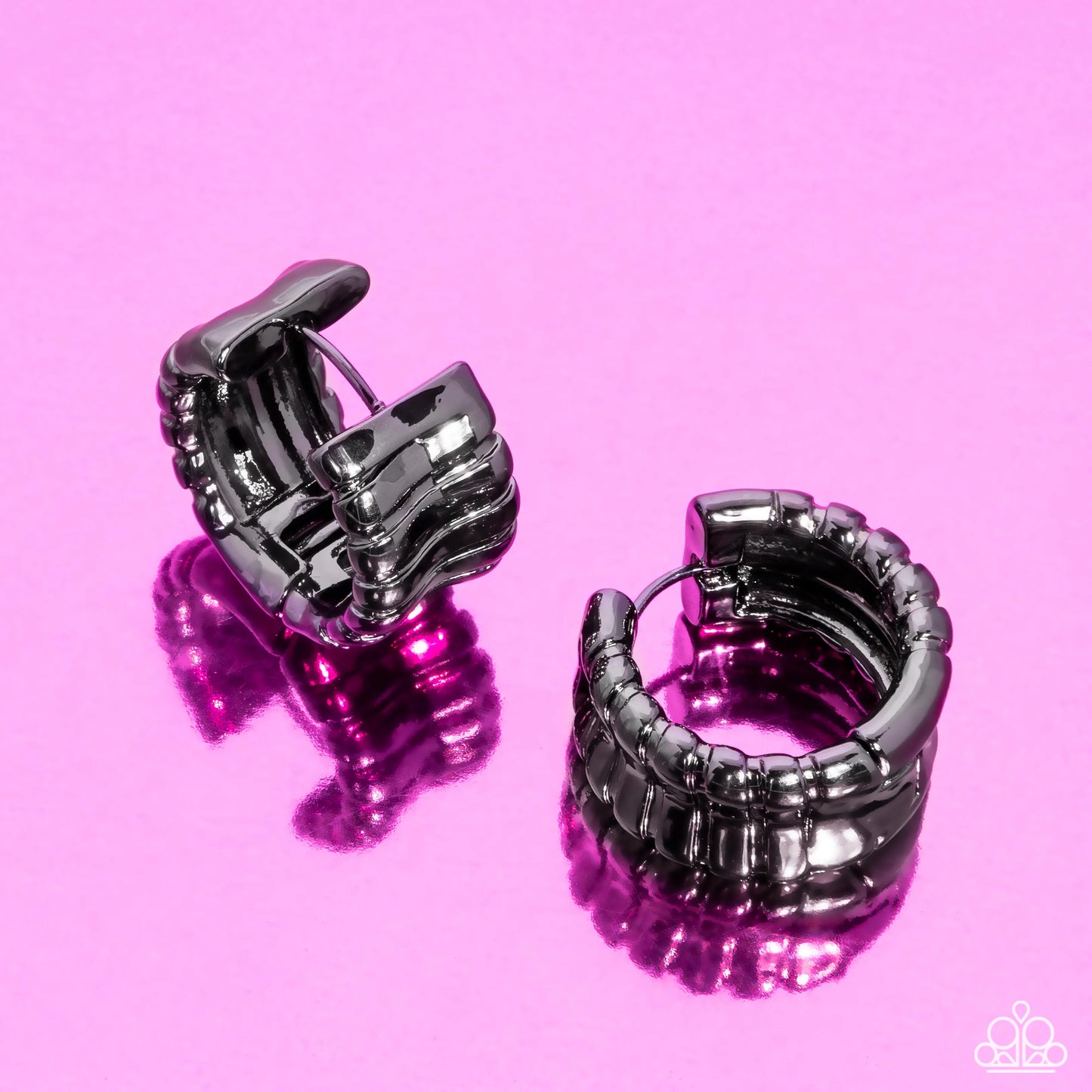 Paparazzi Seamless Sass Black Earrings