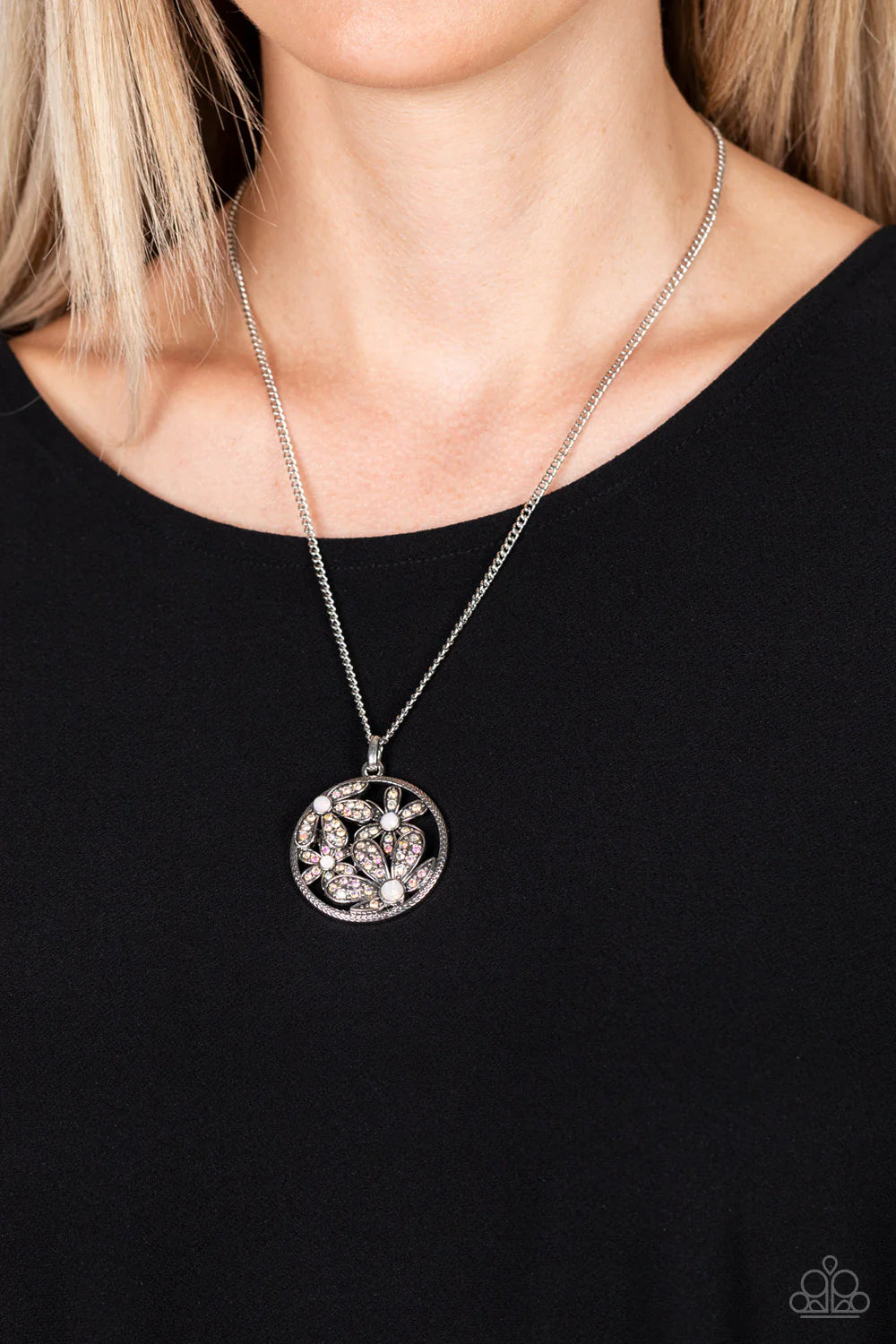 Paparazzi ♥ Glade Glamour - Multi ♥ Necklace