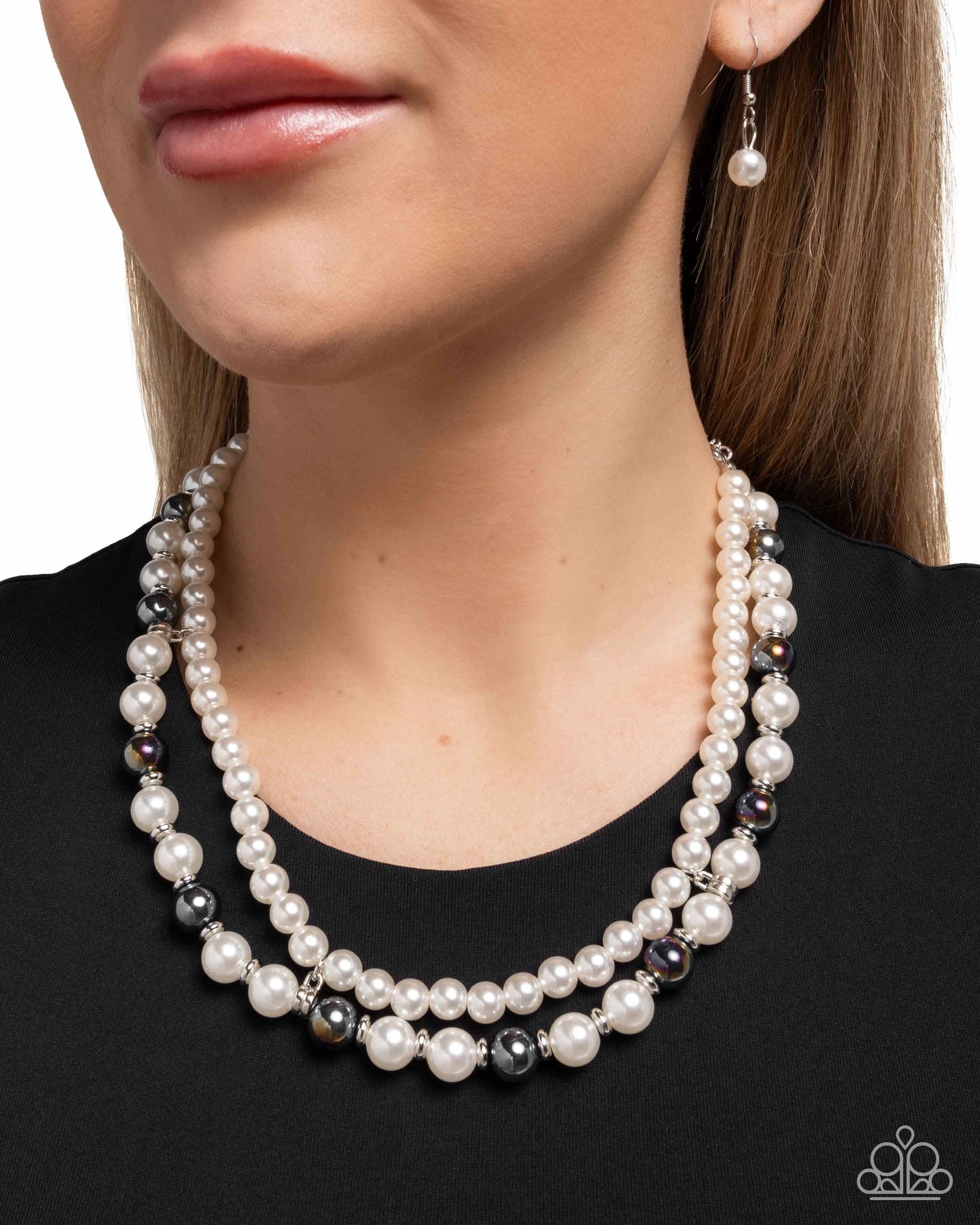 Paparazzi Pearl Pageantry - Purple Necklace