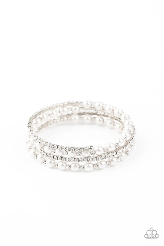 Starry Strut - white - Paparazzi bracelet
