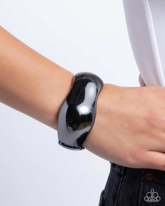 Paparazzi Curved Confident Black Bracelet