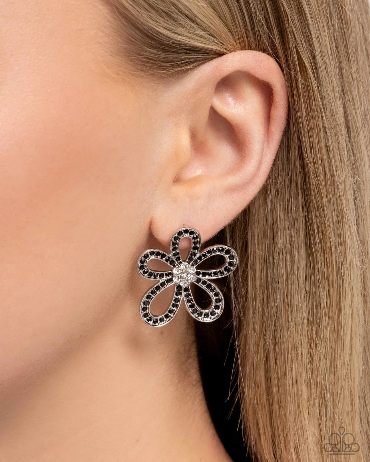 PAPARAZZI "BLOOMING BELLE" BLACK POST EARRINGS