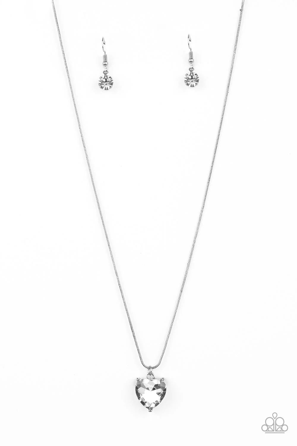 Smitten with Style - white - Paparazzi necklace/Lusty Luster - white - Paparazzi bracelet