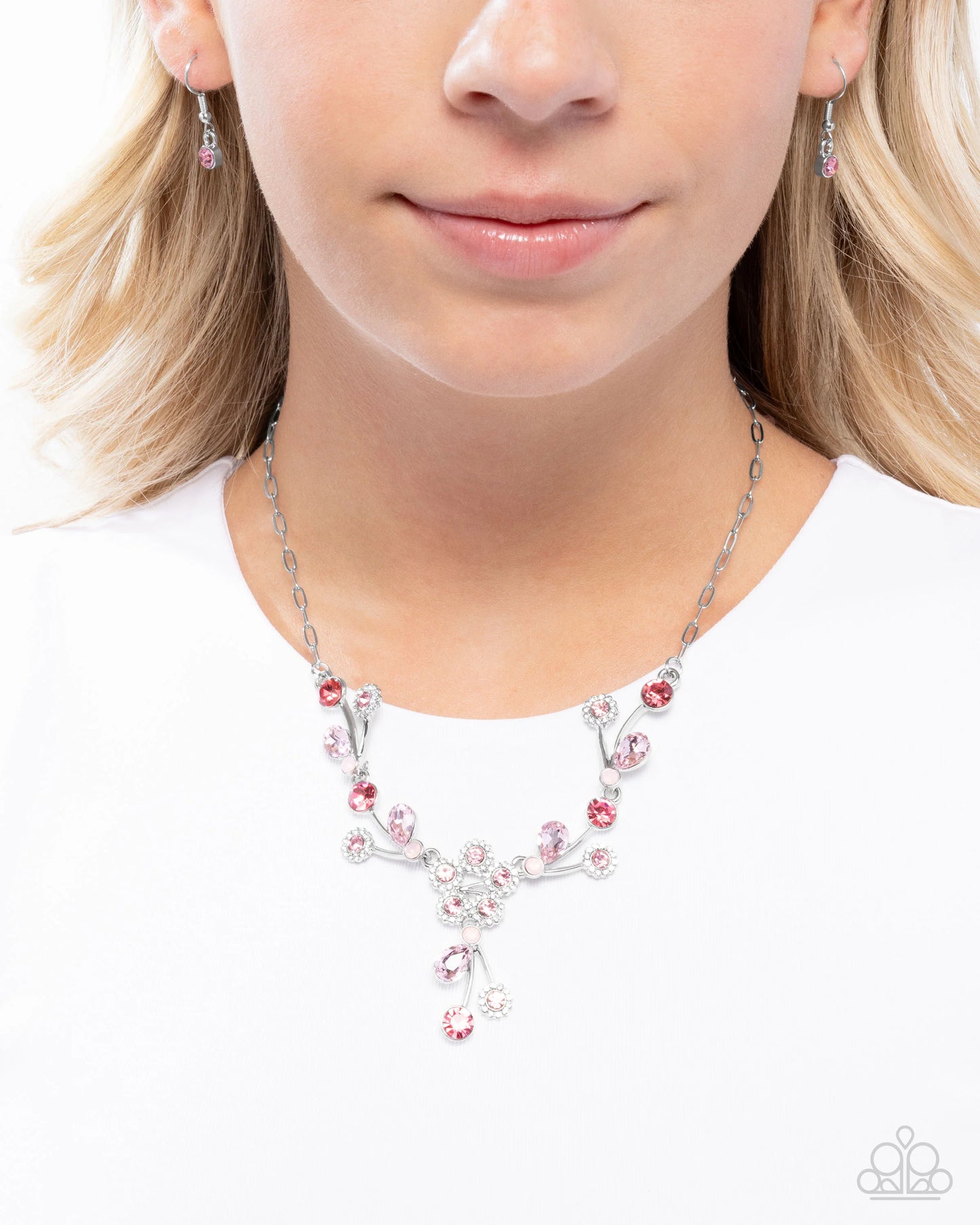 Paparazzi Blossom Queen - Pink Necklace