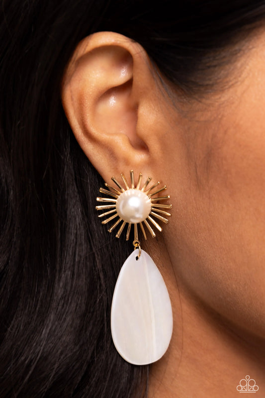 Paparazzi Sunburst Sophistication - Gold Post Earrings