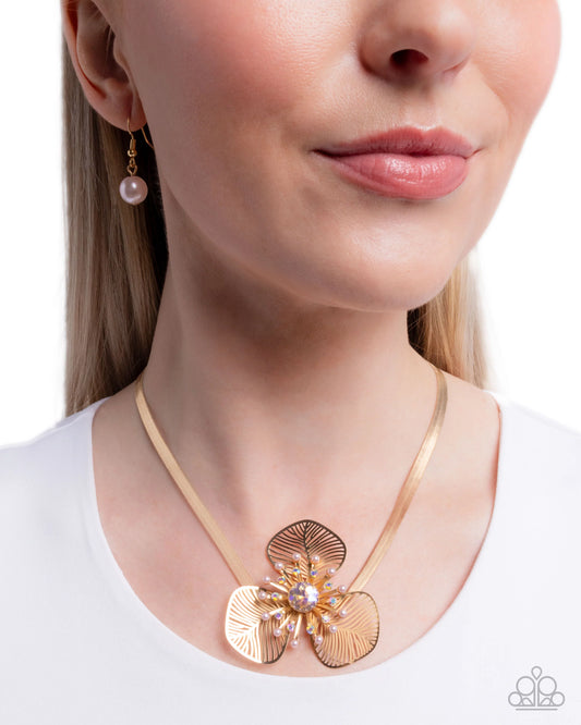 Valiantly Verdant - pink - Paparazzi necklace