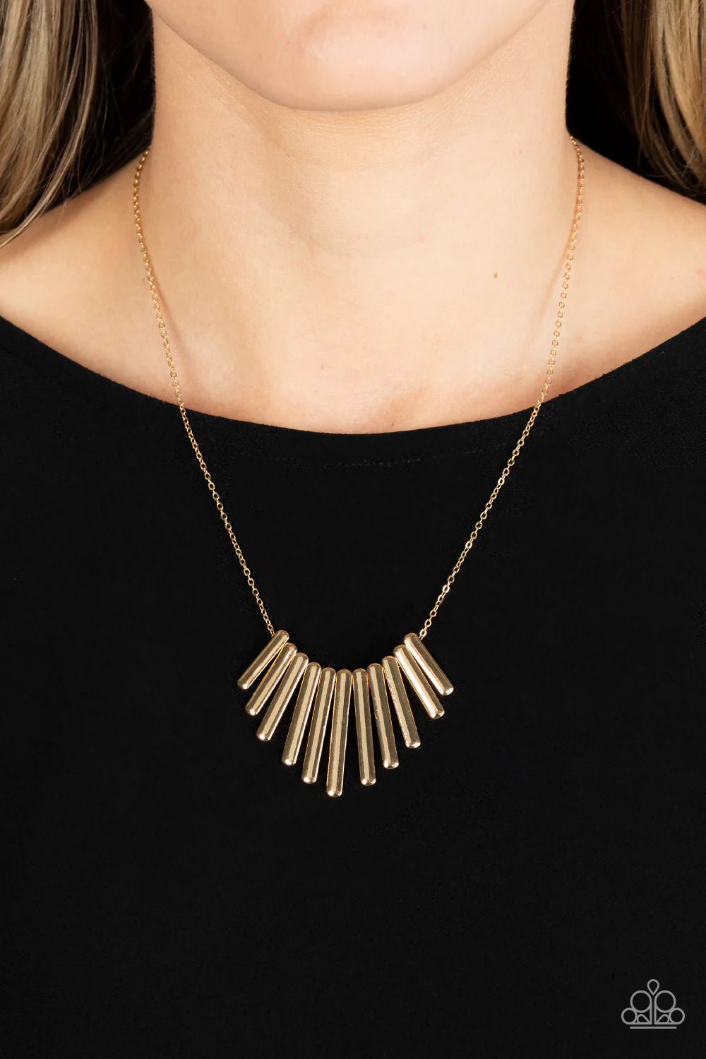 Paparazzi Leading MANE - Gold Necklace