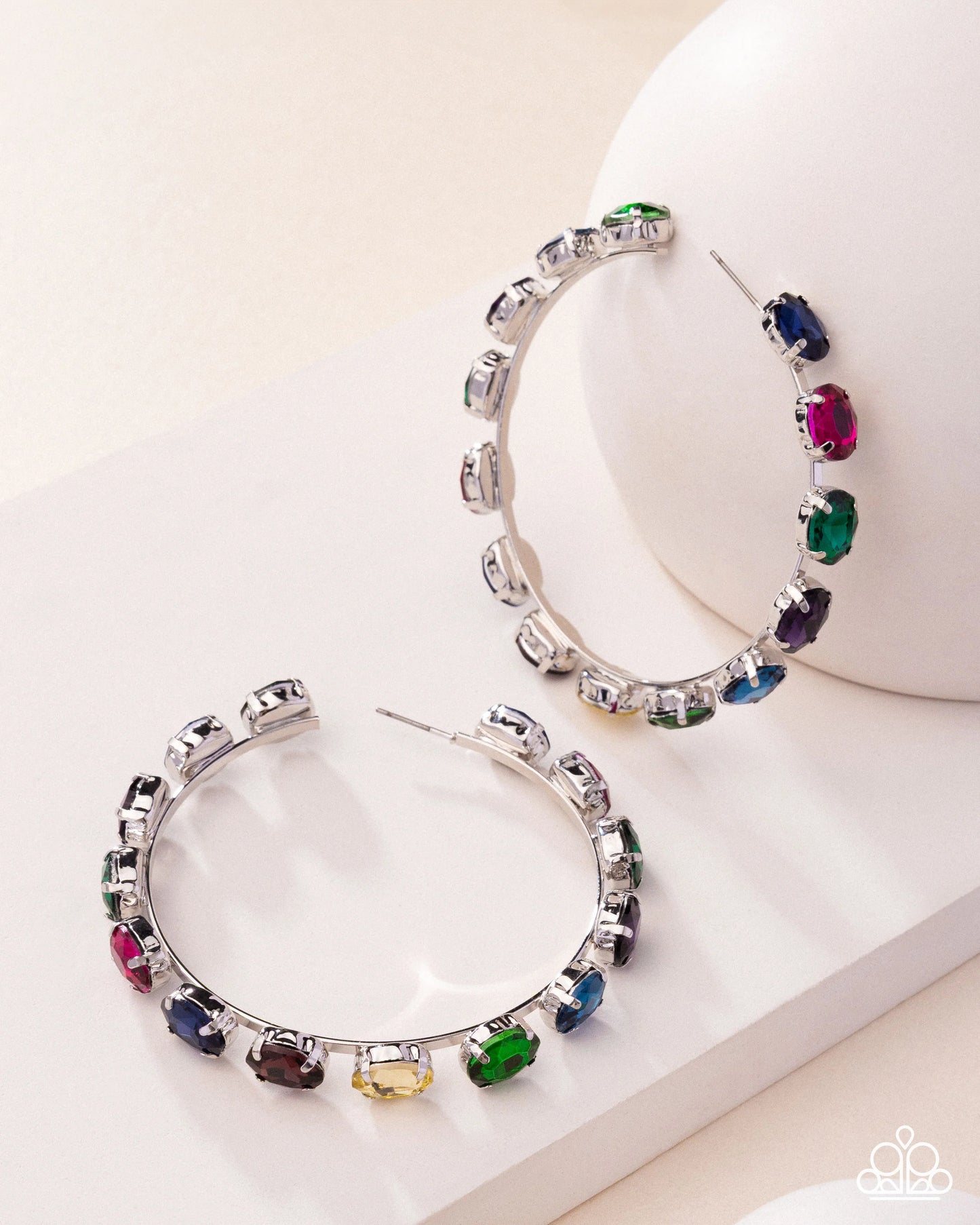 Paparazzi Grand Finale Glitz - Multi Earrings