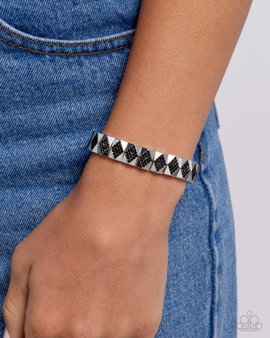 Paparazzi Ornate Outline Black Bracelet