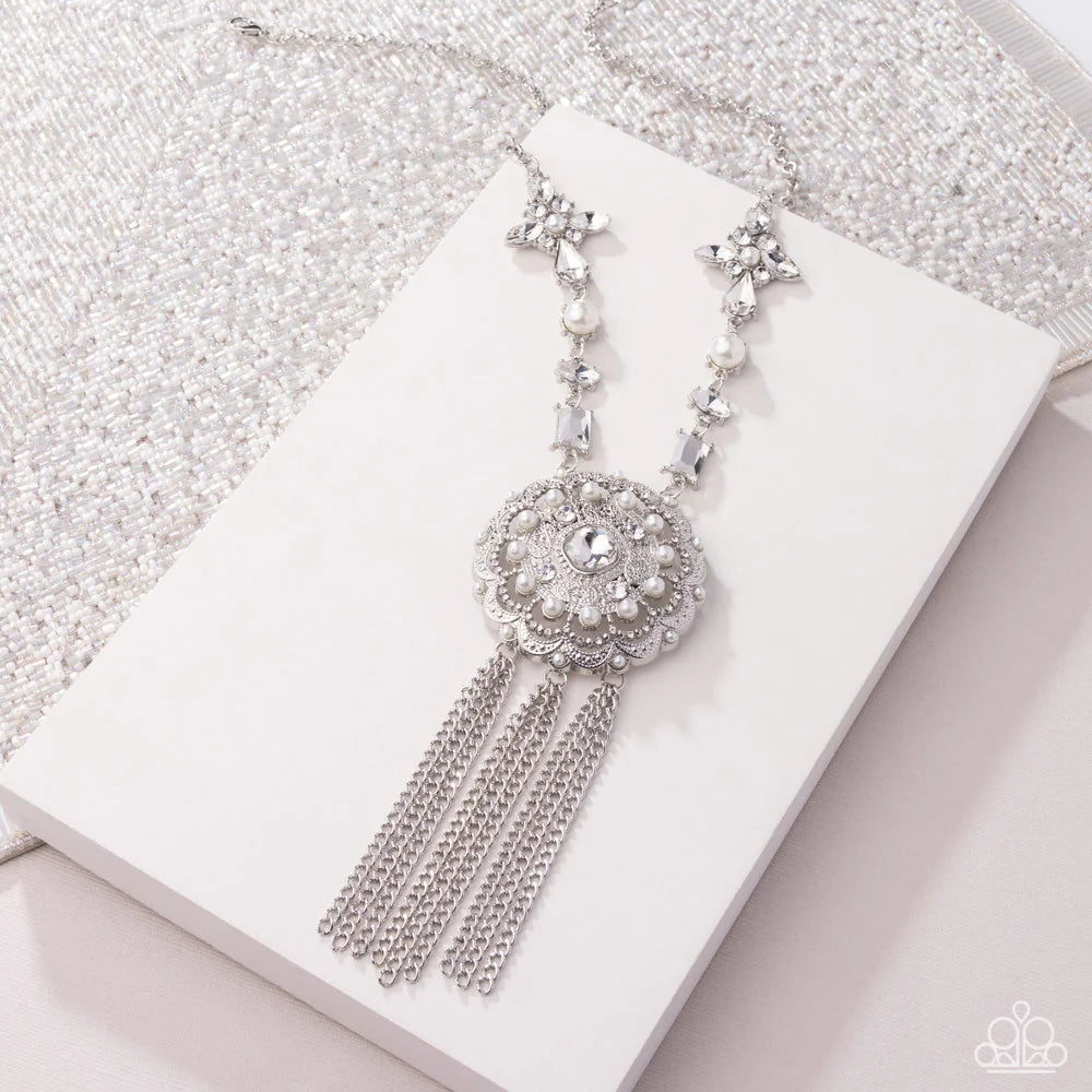 Paparazzi ♥ Virtuous Venture - White ♥ Necklace
