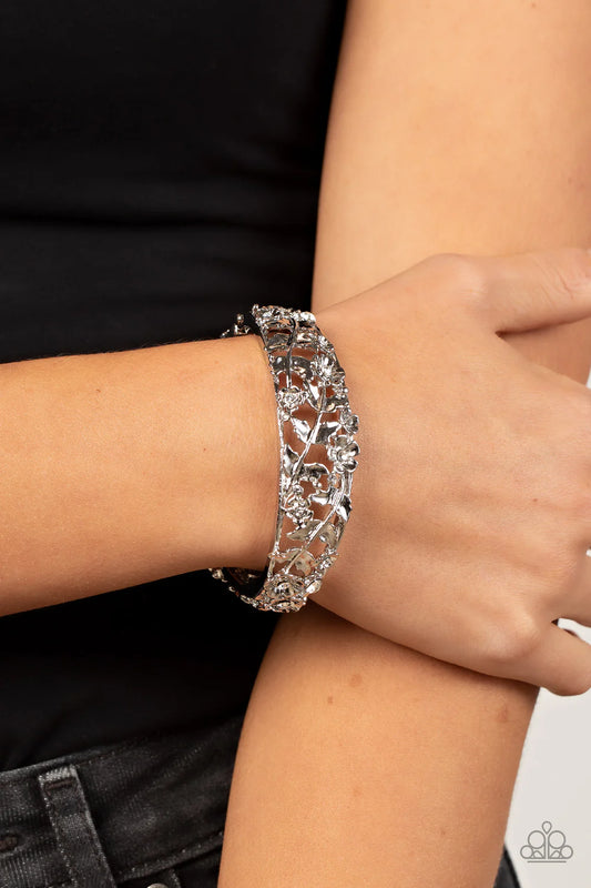 Paparazzi ❤️ Ripe for the Picking - White ❤️ Bracelet