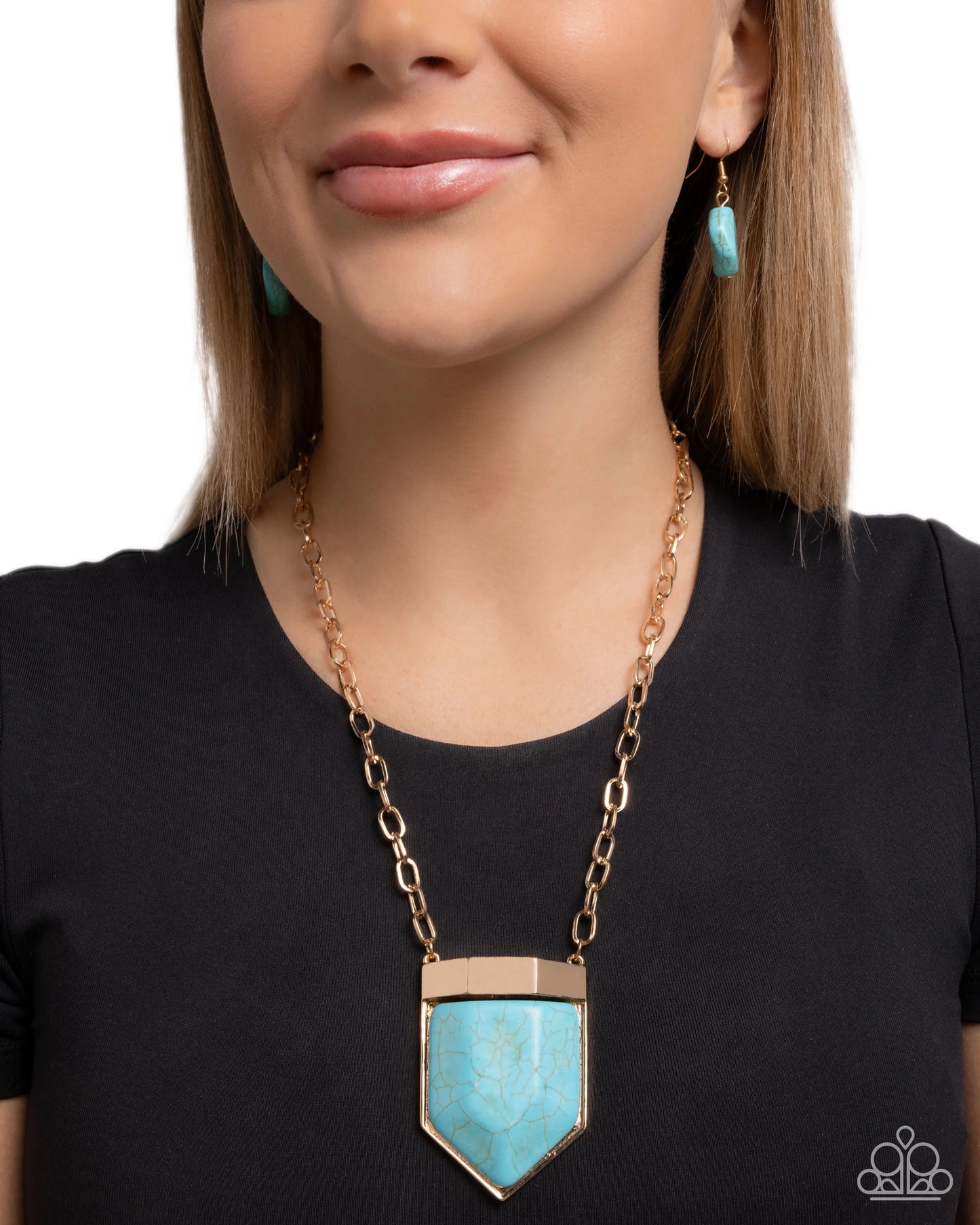 Paparazzi Pendant Passage - Gold Necklace