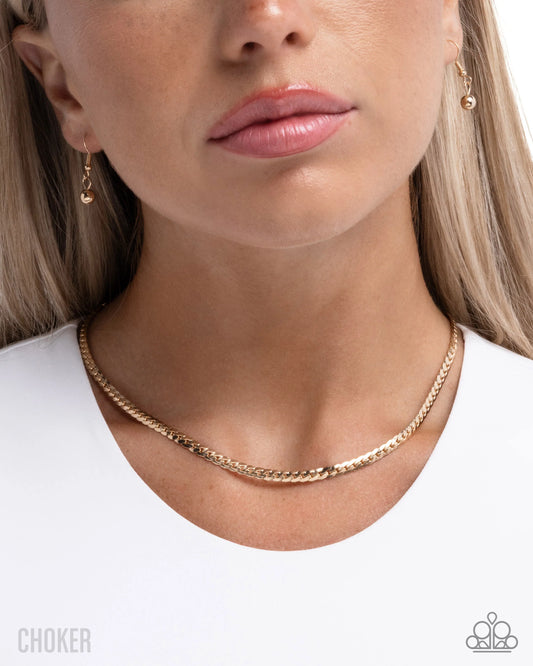 Crowning Challenge - gold - Paparazzi necklace