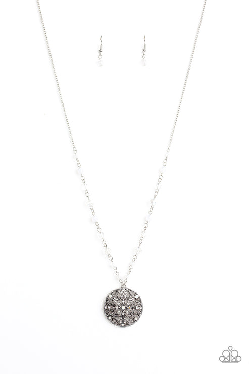 Paparazzi  Everyday Enchantment - White  Necklace