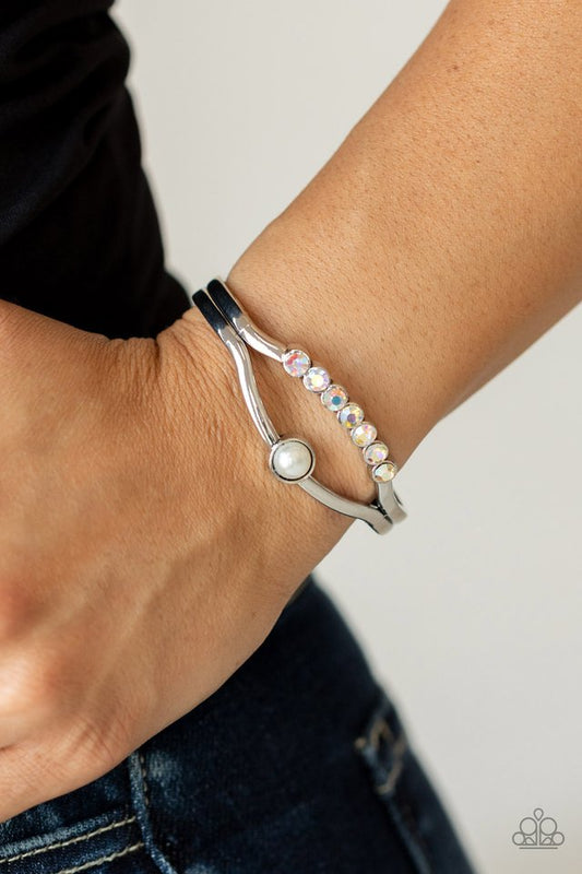 Paparazzi Bracelet ~ Palace Prize - Multi